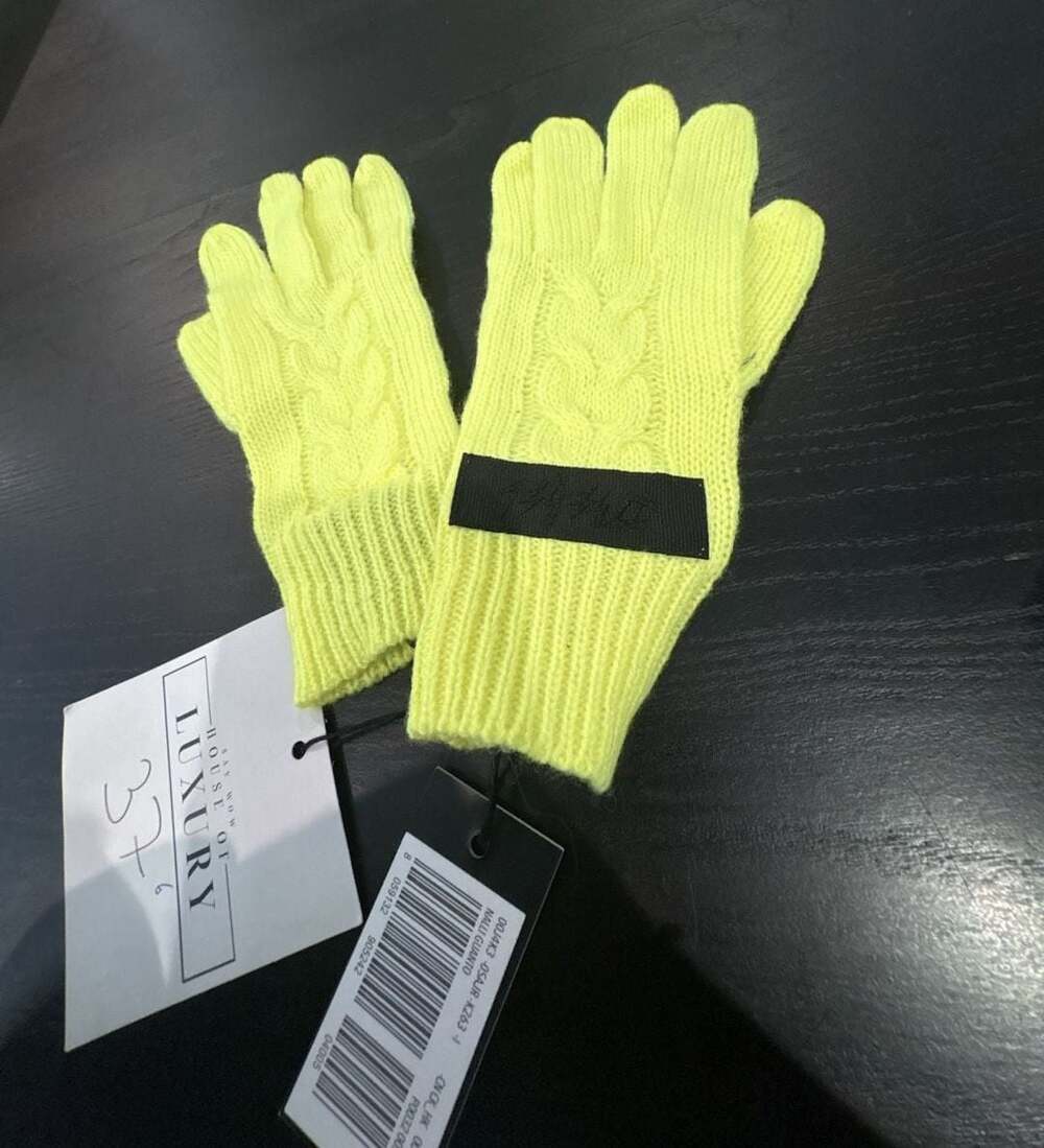 Diesel Neon Yellow Cable Knit Gloves Logo Patch NEW kids size 4